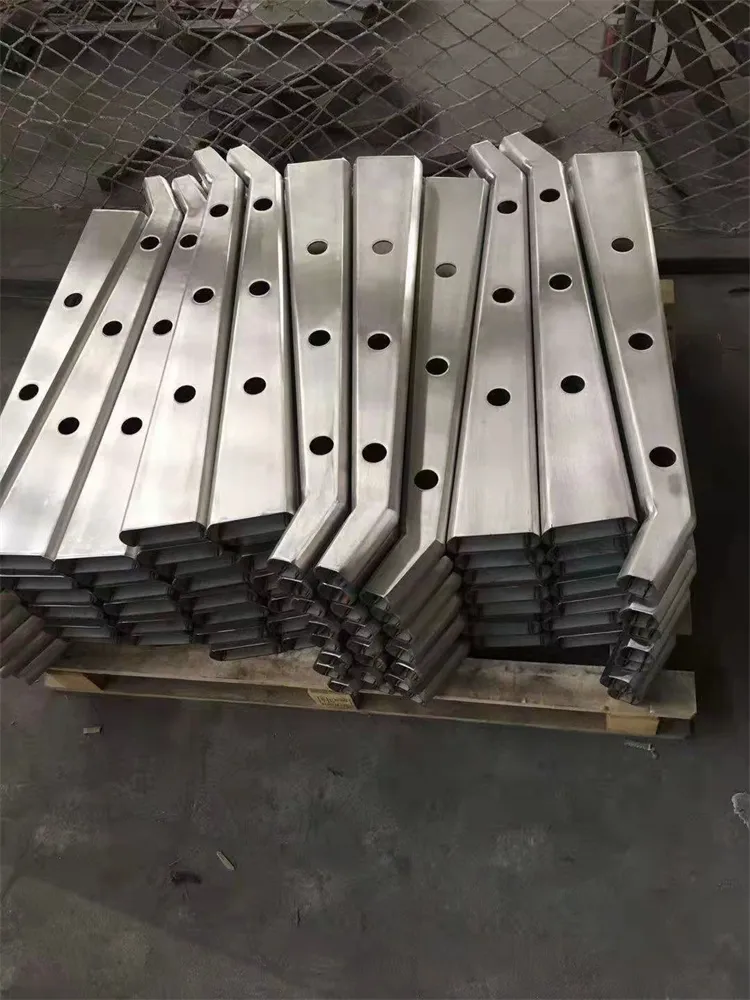 桥梁护栏产量边际回落